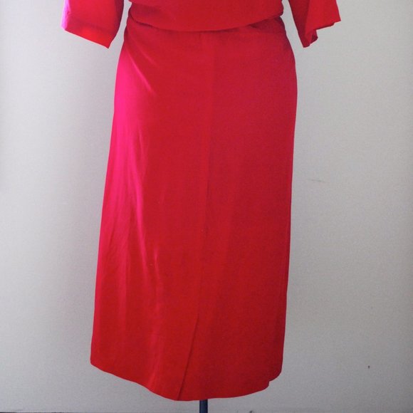 100% Silk Cherry Red Collared Dress - Picture 12 of 12